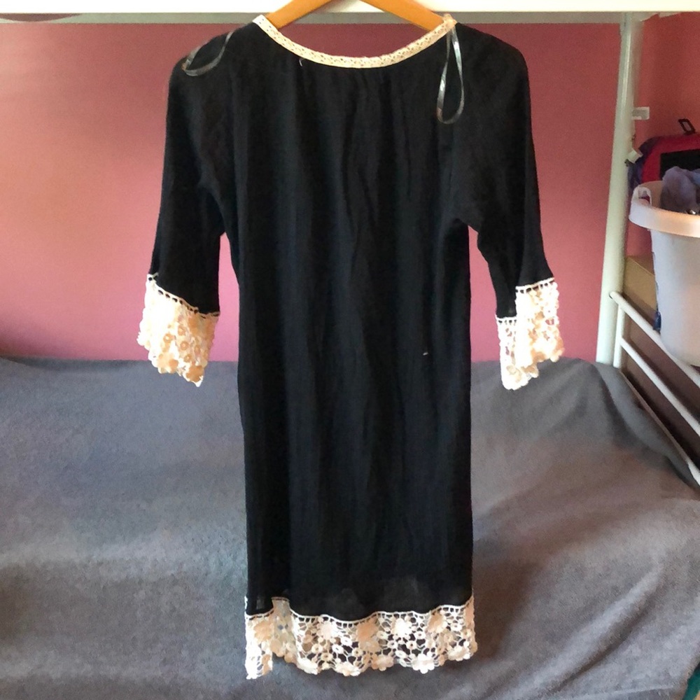 Dress - Picture 2 of 4